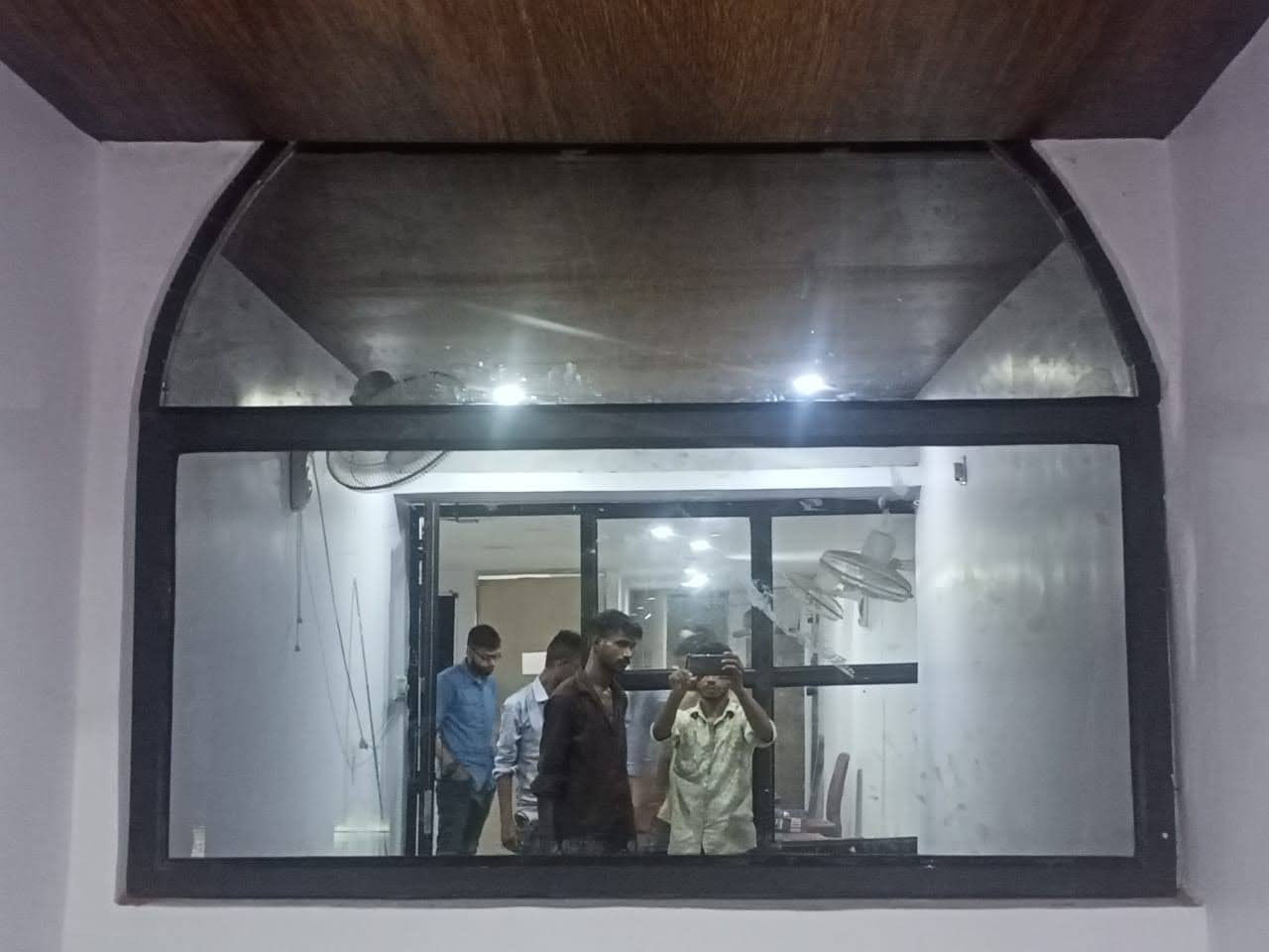 Aluminium installation 30